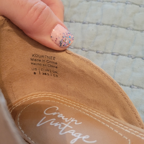 EUC Crown Vintage Beige D'Orsay Flats Size 8 - Picture 4 of 5